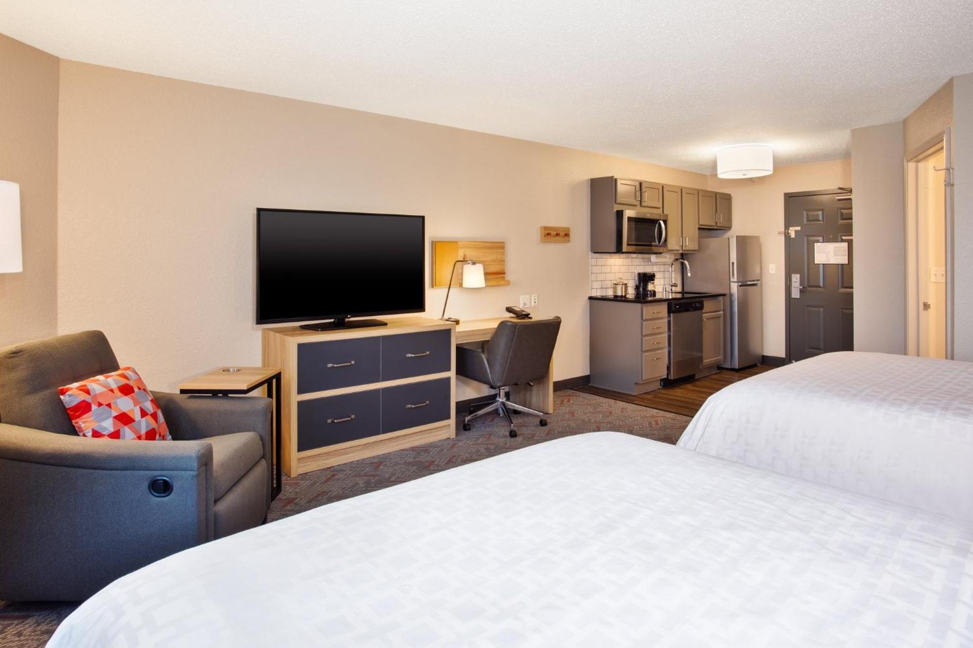 Candlewood Suites Kenosha By Ihg Pleasant Prairie Exterior photo